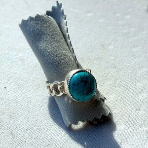 Handmade Turquoise & Silver Curb Chain Ring